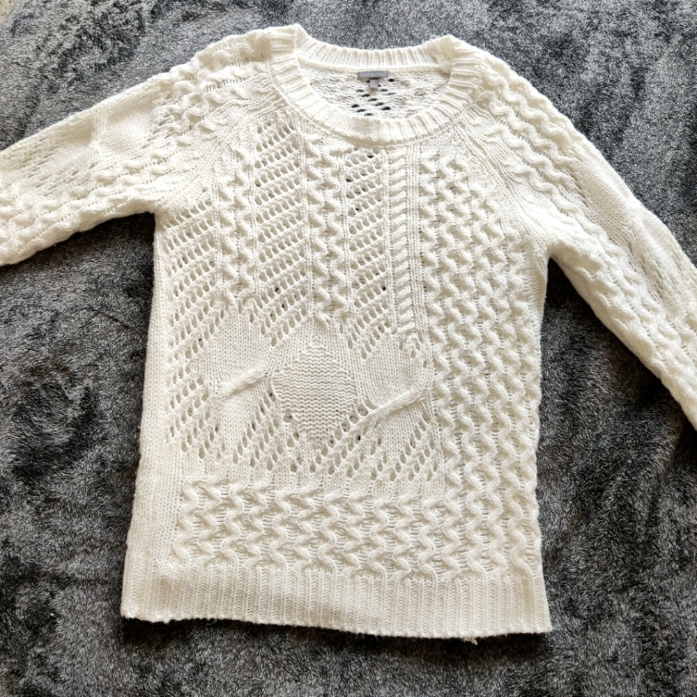 Crotchet cream/white sweater